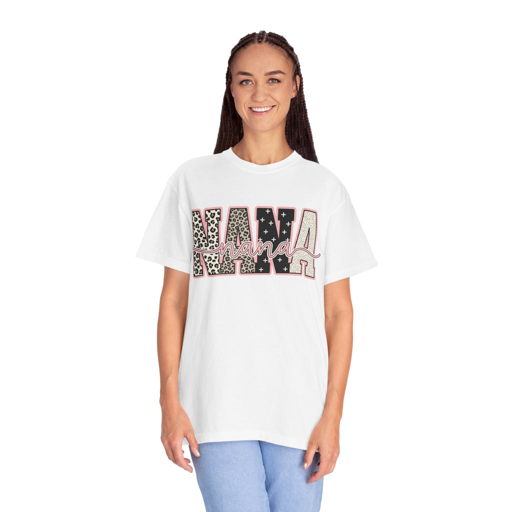 Nana Leopard & Stars T-Shirt – Stylish Grandma Graphic Tee