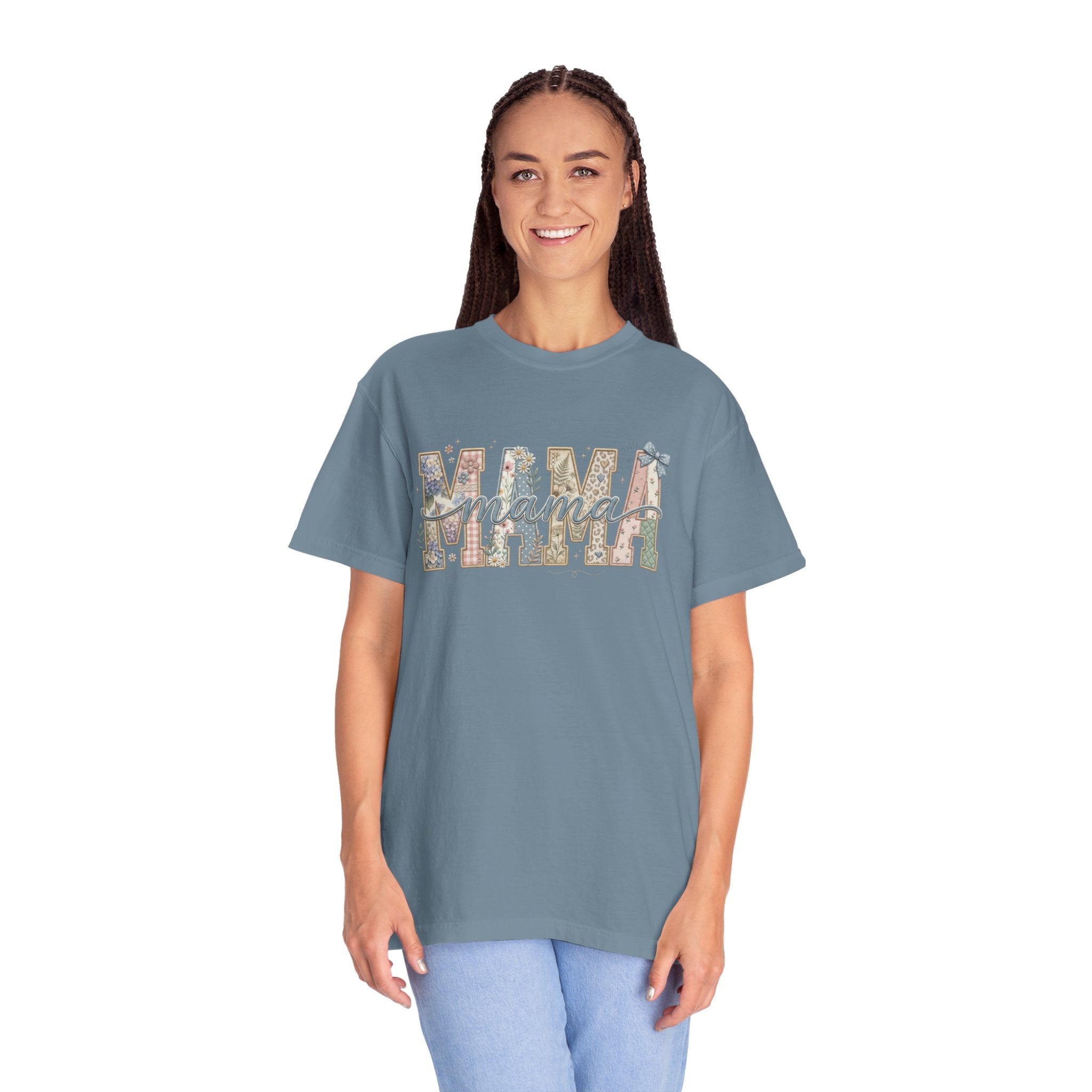 Mama Floral Graphic T-Shirt – Mother's Day Rustic Vintage Mom Tee