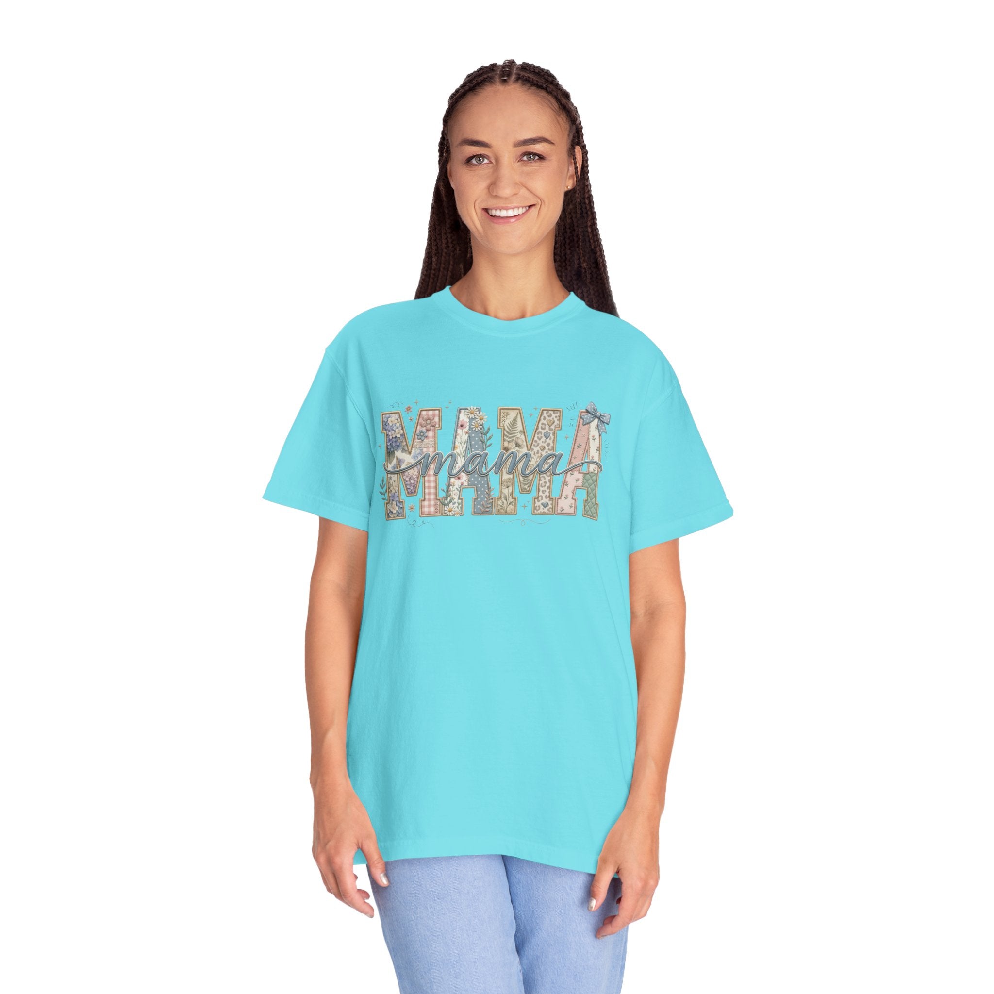 Mama Floral Graphic T-Shirt – Mother's Day Rustic Vintage Mom Tee