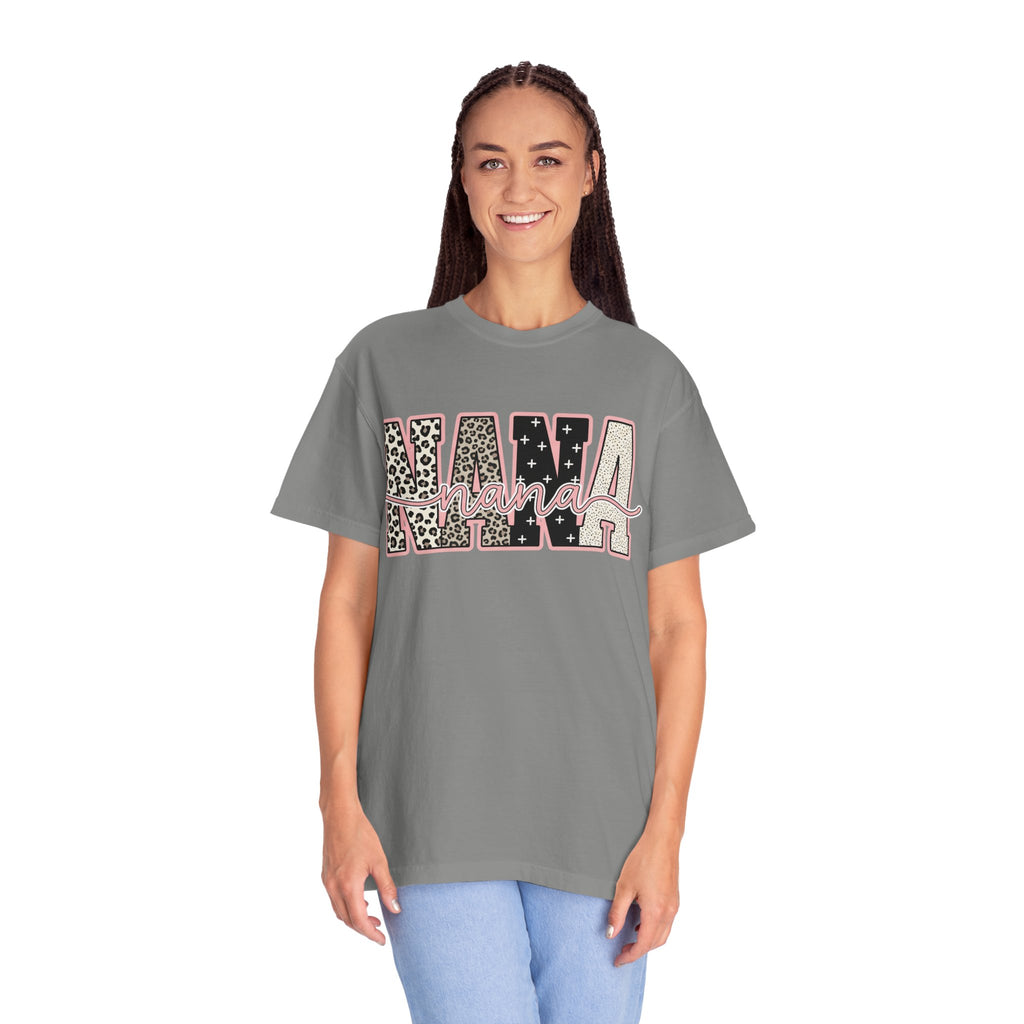 Nana Leopard & Stars T-Shirt – Stylish Grandma Graphic Tee