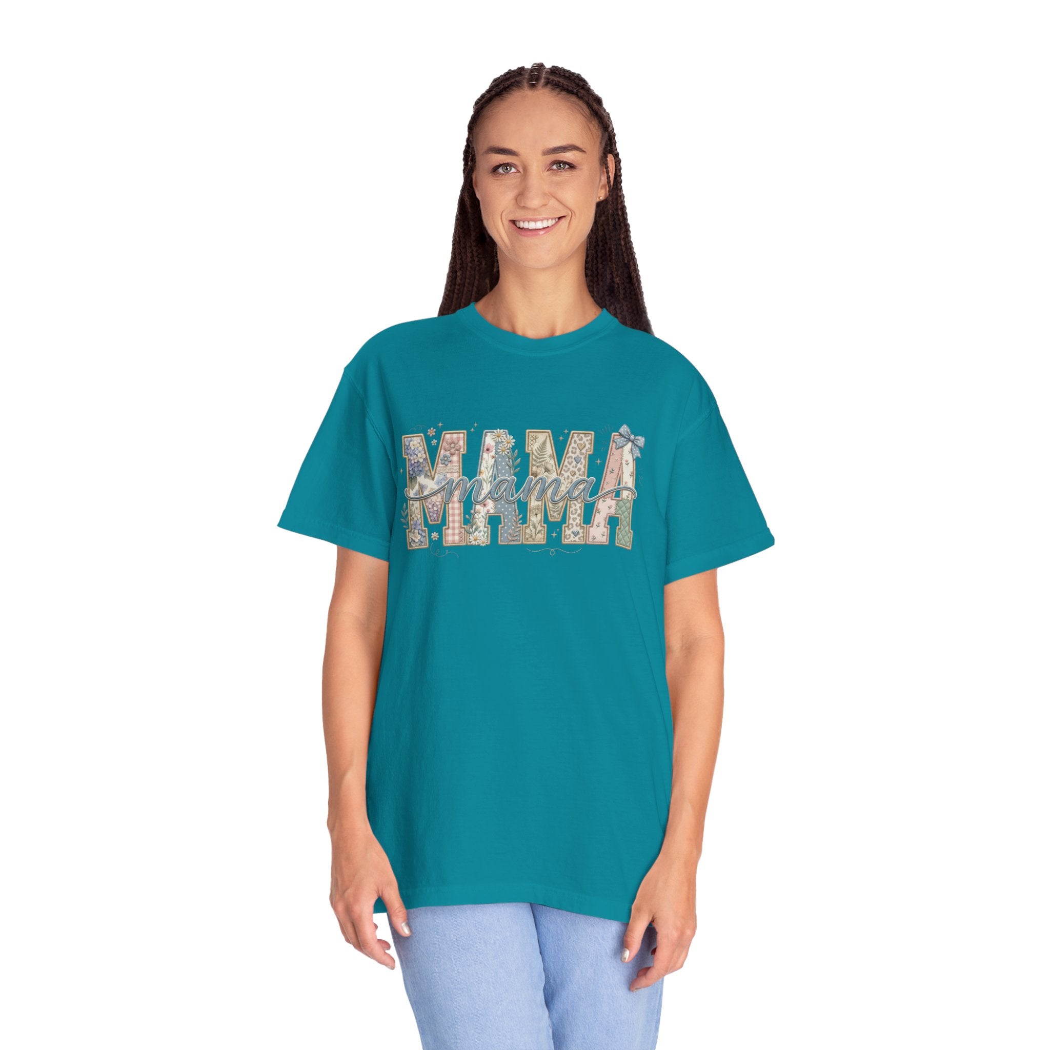 Mama Floral Graphic T-Shirt – Mother's Day Rustic Vintage Mom Tee