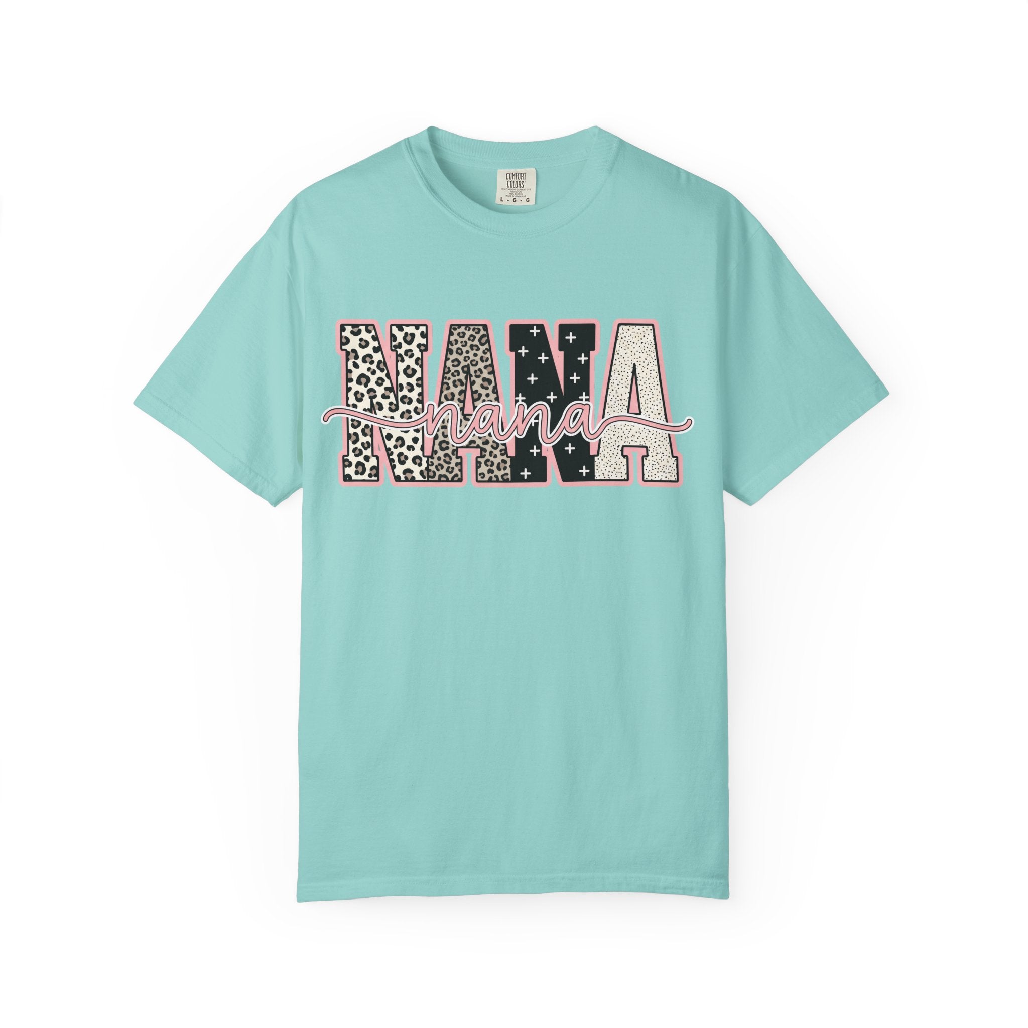 Nana Leopard & Stars T-Shirt – Stylish Grandma Graphic Tee