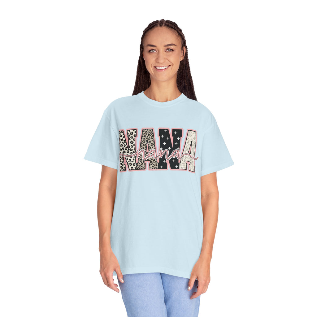 Nana Leopard & Stars T-Shirt – Stylish Grandma Graphic Tee
