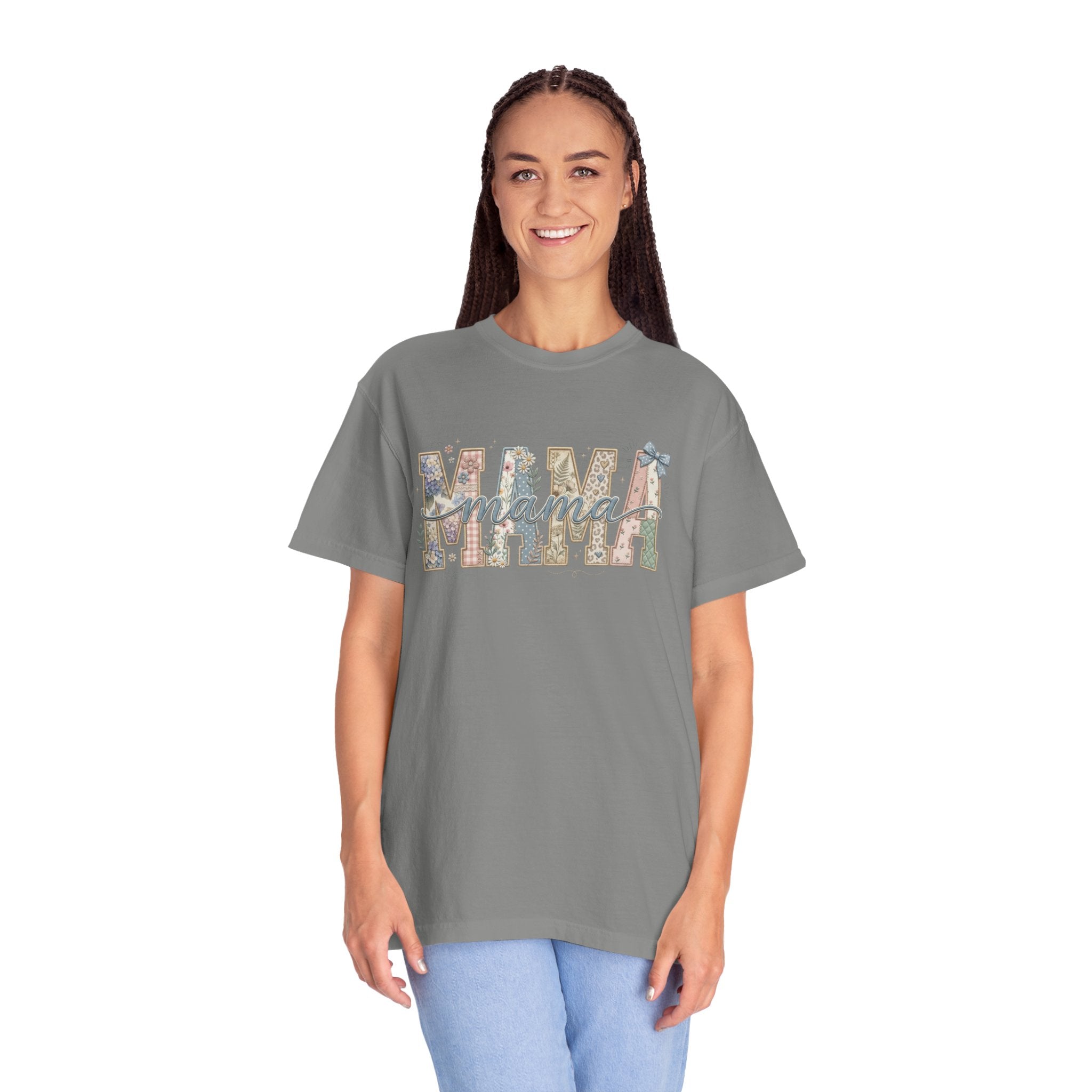 Mama Floral Graphic T-Shirt – Mother's Day Rustic Vintage Mom Tee