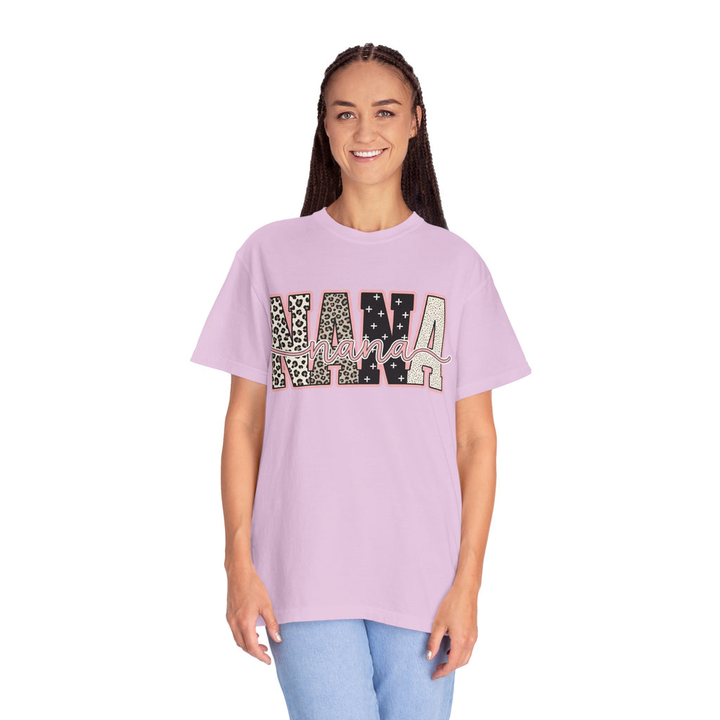 Nana Leopard & Stars T-Shirt – Stylish Grandma Graphic Tee