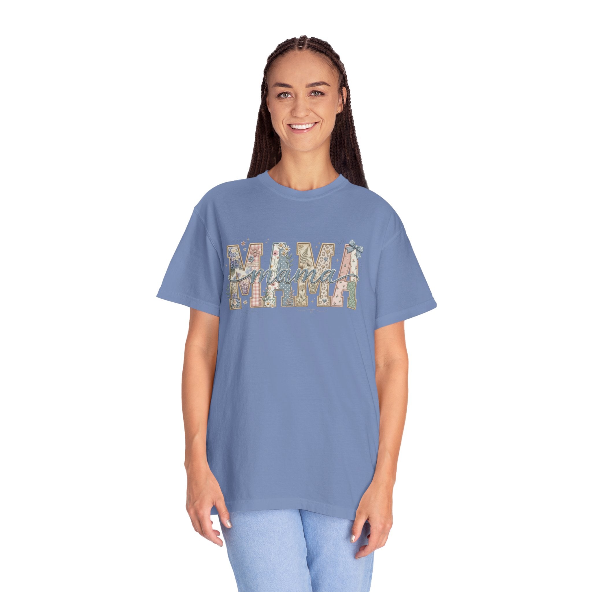 Mama Floral Graphic T-Shirt – Mother's Day Rustic Vintage Mom Tee