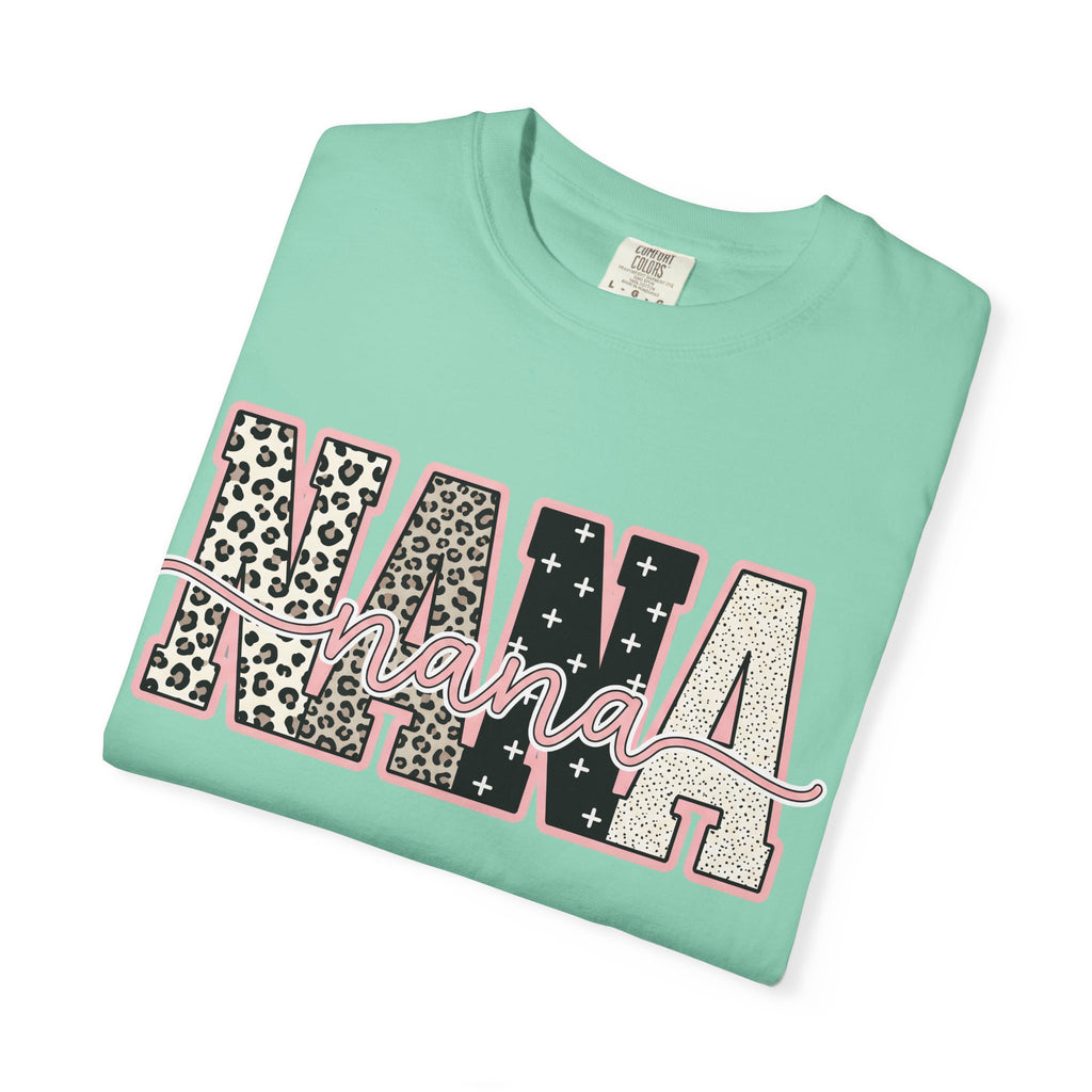 Nana Leopard & Stars T-Shirt – Stylish Grandma Graphic Tee